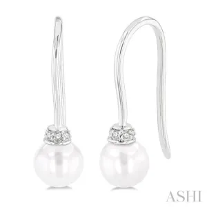 1/20 ctw Petite 5.5MM Cultured Pearls and Round Cut Diamond Fashion Earring in 10K White Gold