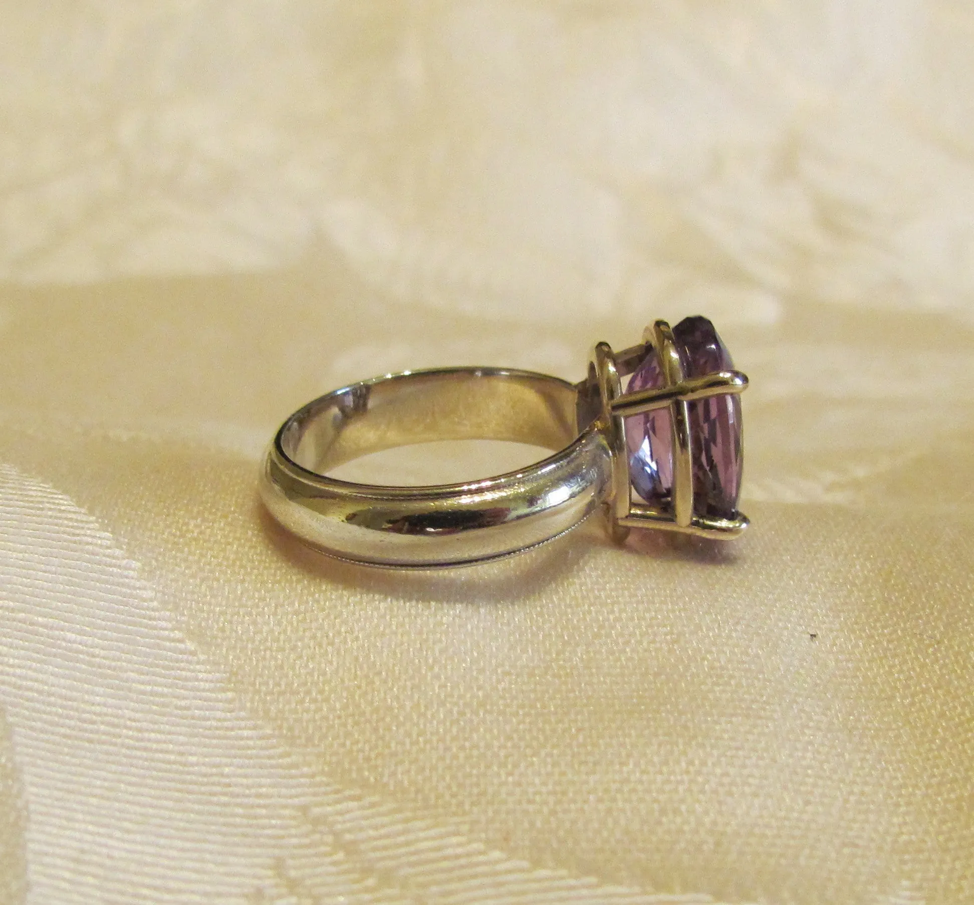 14Kt White Gold Ring 5.90ct Amethyst Ring High Fashion Bruce Magnotti Cocktail Ring Fine Jewelry Size 7 3/4