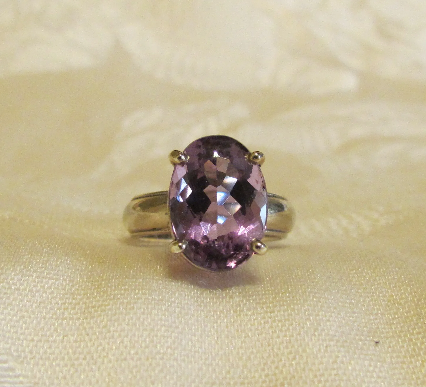 14Kt White Gold Ring 5.90ct Amethyst Ring High Fashion Bruce Magnotti Cocktail Ring Fine Jewelry Size 7 3/4