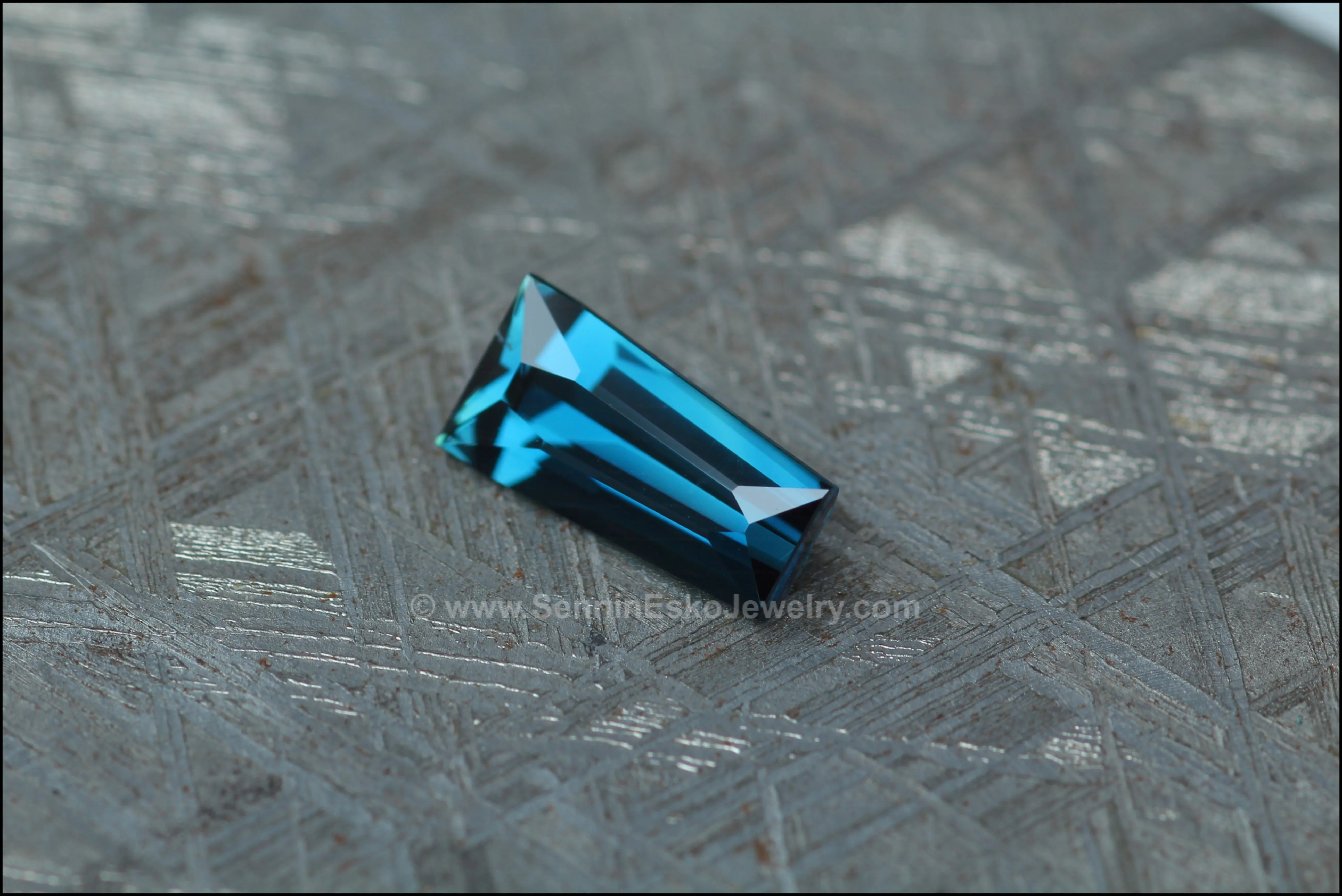 1.5ct Teal Kenyan Sapphire Tapered Baguette - 9.6x4.7x3.8mm