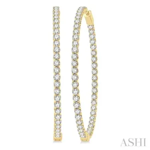 7 Ctw Inside-Out Round Cut Diamond 2-Inch Hoop Earrings in 14K Yellow Gold