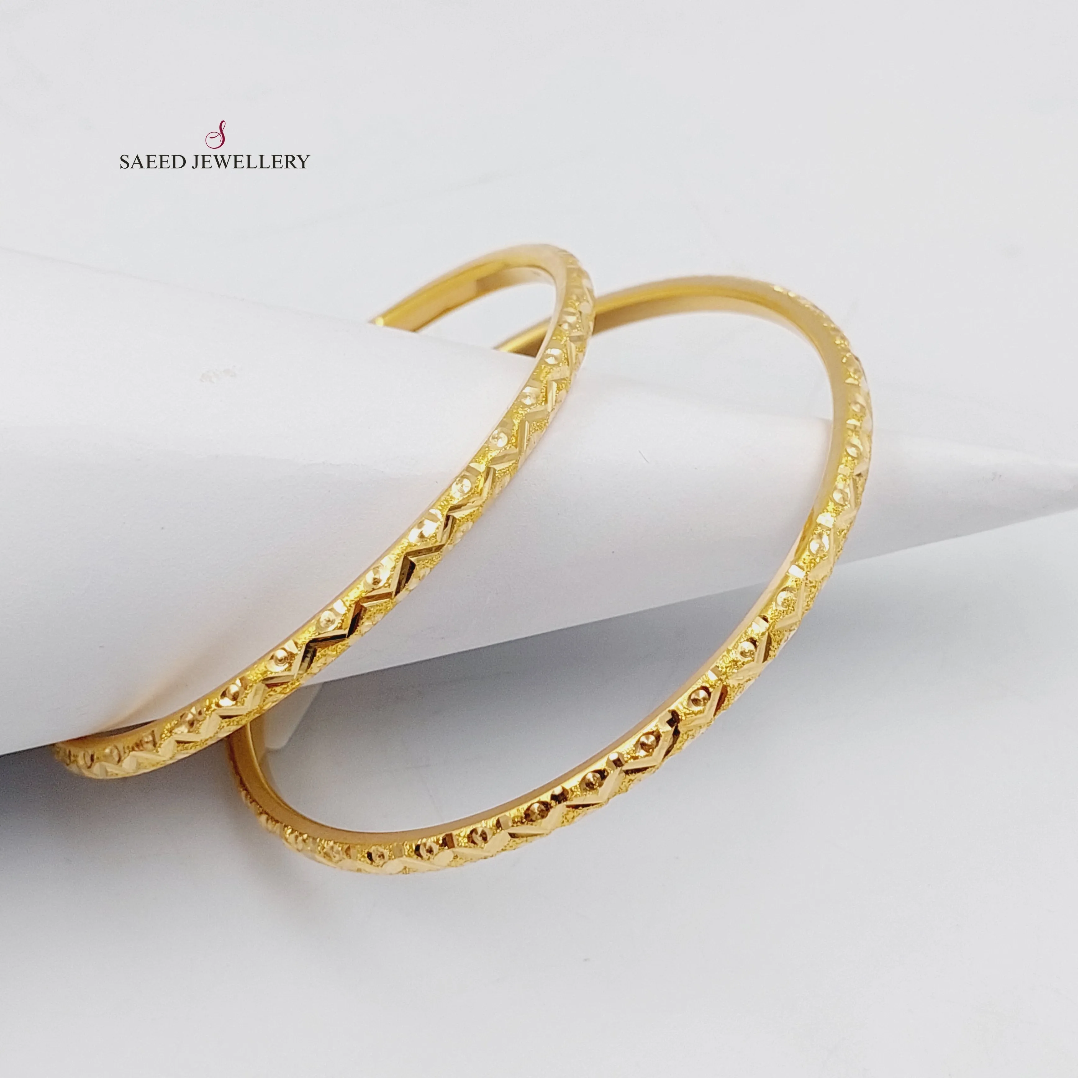 Beehive Bangle