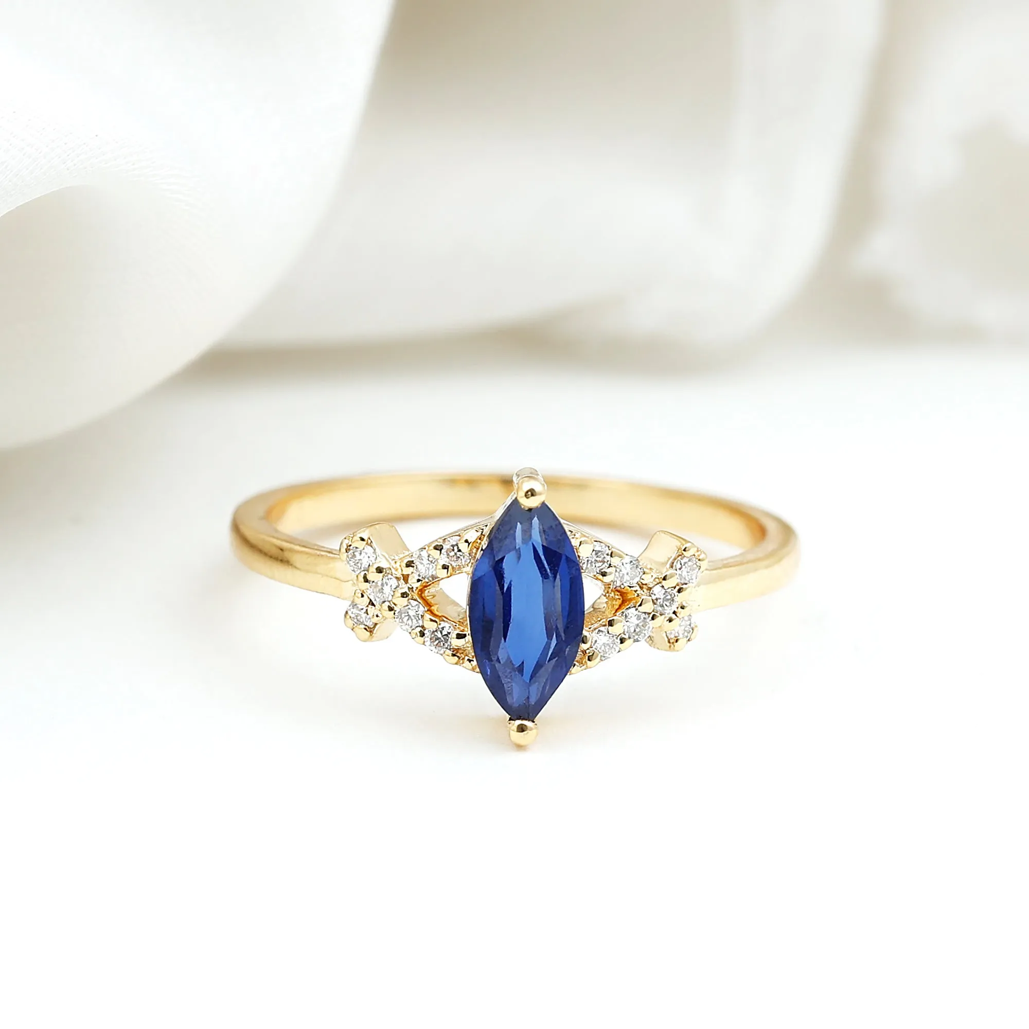 Created Blue Sapphire Minimal Engagement Ring With Diamond