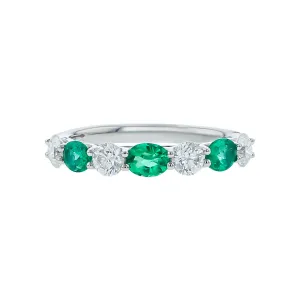 Emerald and Diamond Ring in 18K White Gold